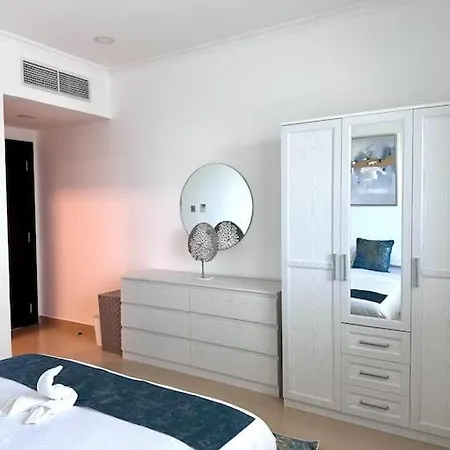 Luxury Sea-View Apartment Dubai Exterior photo