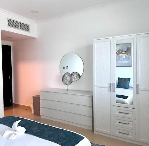 Luxury Sea-View Apartment